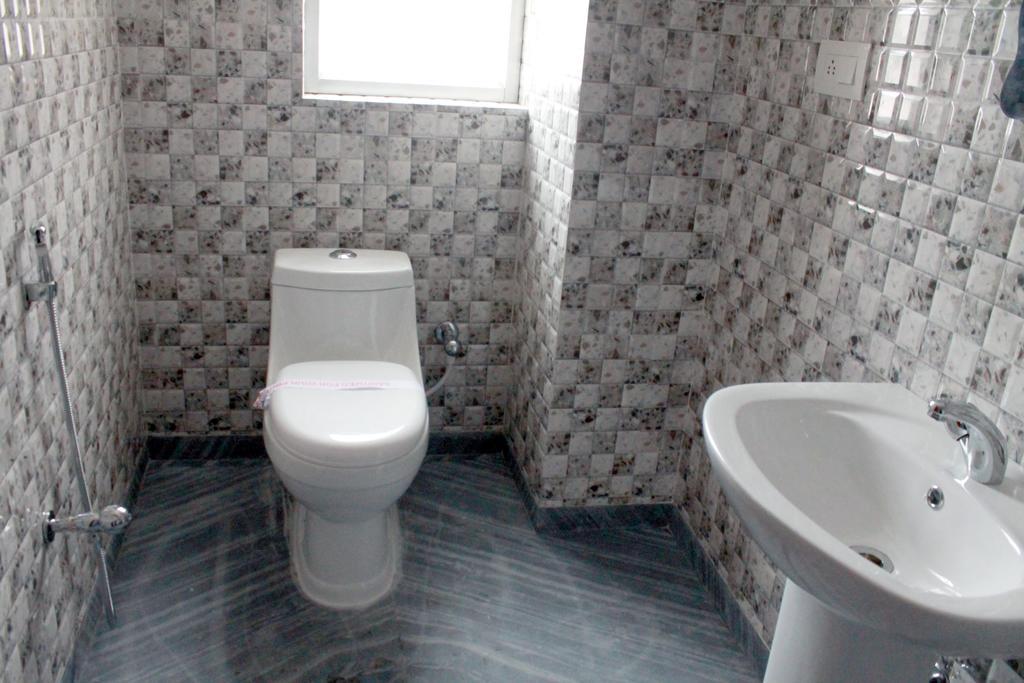 Hotel Debjyoti Siliguri Room photo
